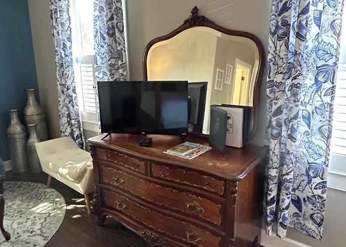 Barksdale House Inn Charleston