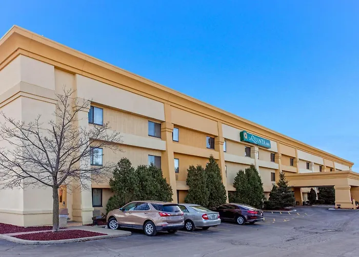 La Quinta Inn By Wyndham Milwaukee Airport / Oak Creek