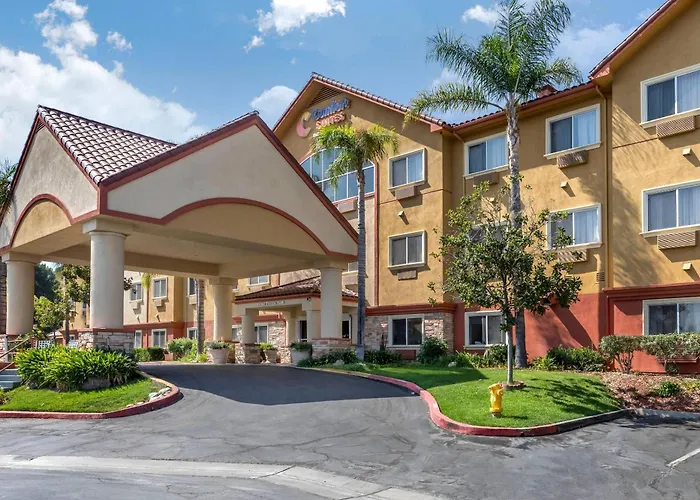 Comfort Suites Near Six Flags Magic Mountain