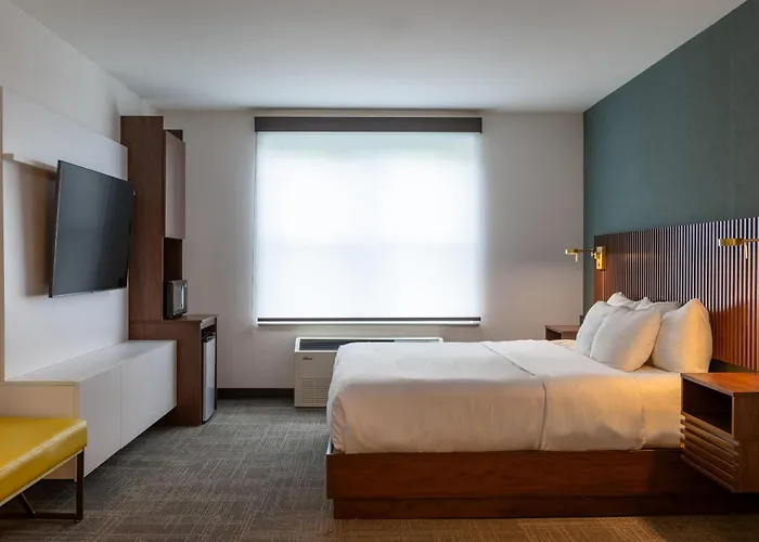 Comfort Inn & Suites Near Burke Mountain