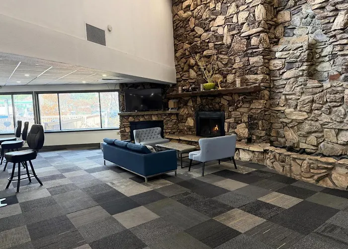 Ramada By Wyndham Stevens Point