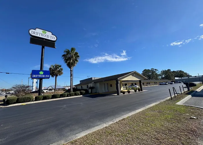 Driftwood Inn -