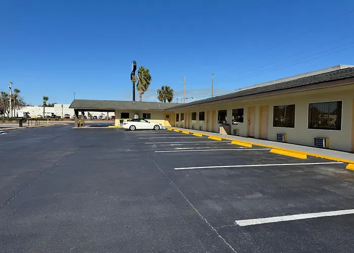 Driftwood Inn -