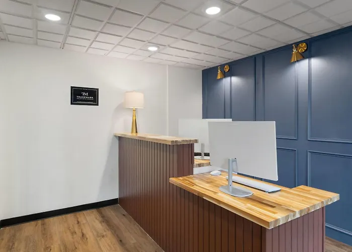 Hotel Vervana, Trademark Collection By Wyndham Bennington