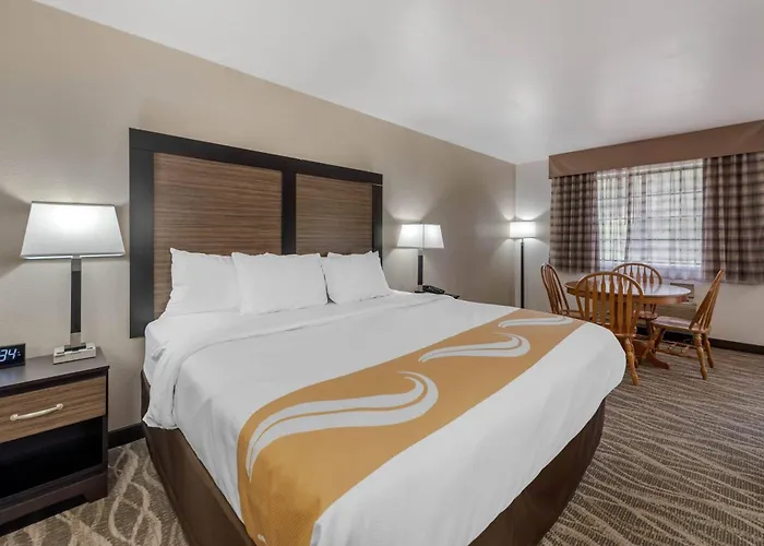 Quality Inn & Suites - Wolf Creek