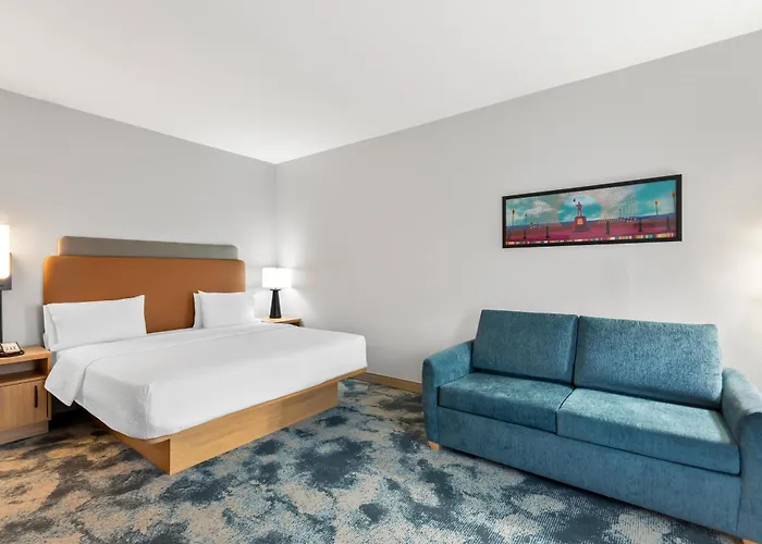 Hampton Inn & Suites Pensacola/I-10 Pine Forest Road