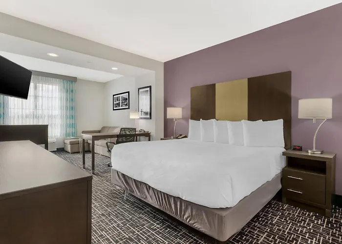 Comfort Inn & Suites