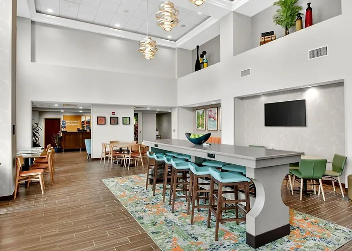 Hampton Inn & Suites Chippewa Falls
