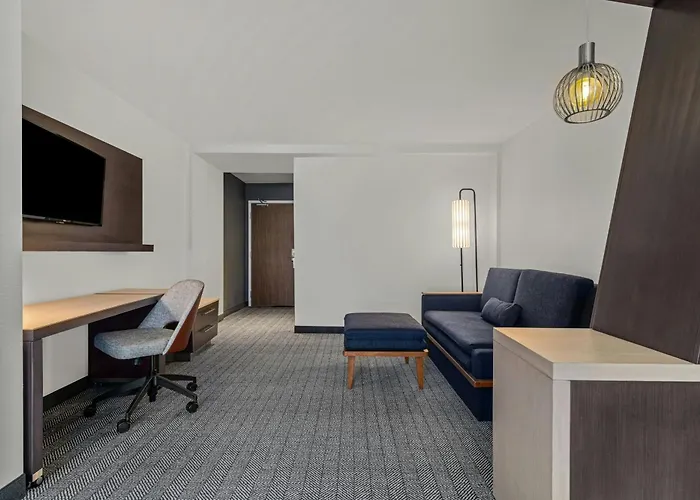 Courtyard By Marriott Oxford