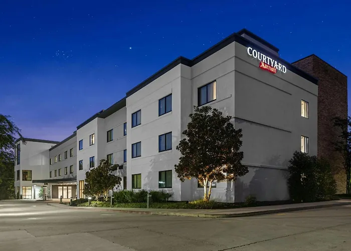 Courtyard By Marriott