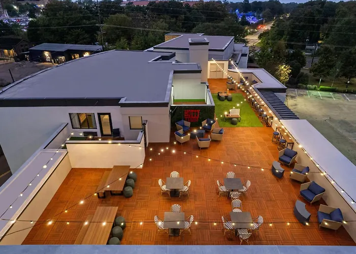 Courtyard By Marriott