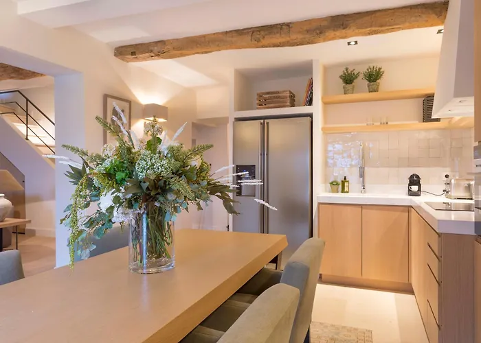 Mougins Luxury Retreats
