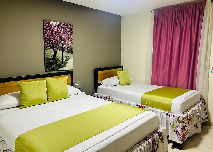 Hotel Bisou Cali