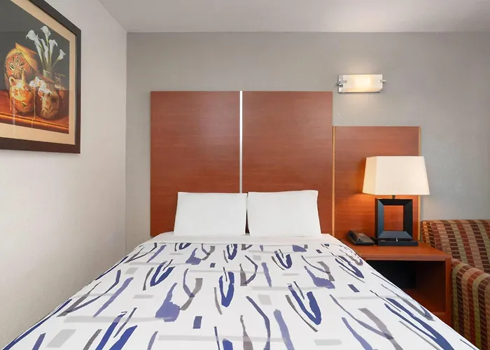 Travelodge By Wyndham Albuquerque West