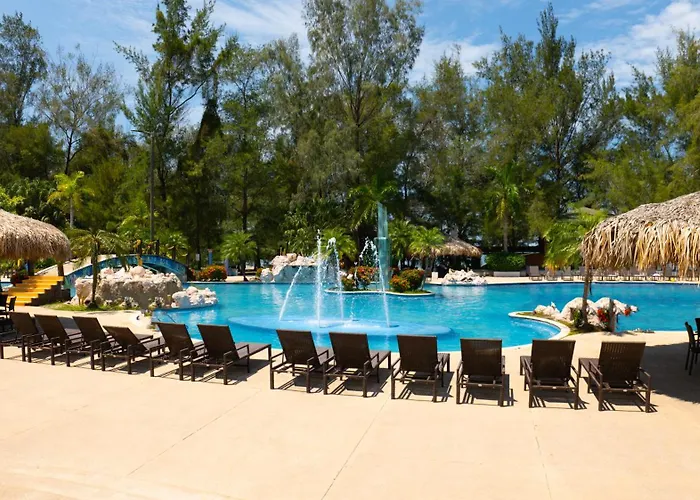 La Ensenada Beach Resort