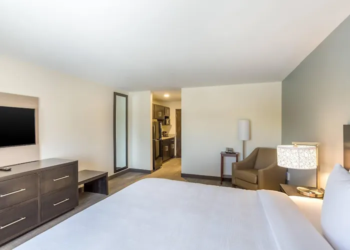 Mainstay Suites Logan Ohio-Hocking Hills