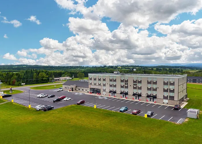 Amsterdam Inn & Suites, An Ascend Collection Hotel Florenceville-Bristol