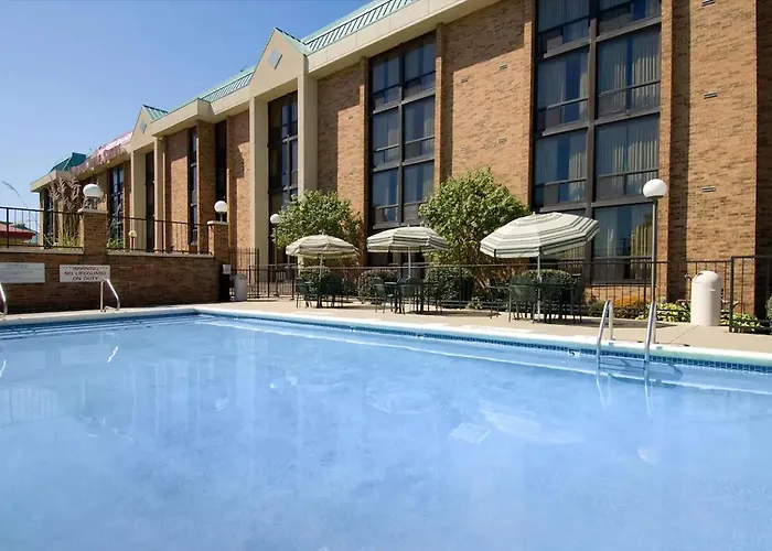 Hotel Lotus Kansas City Stadium