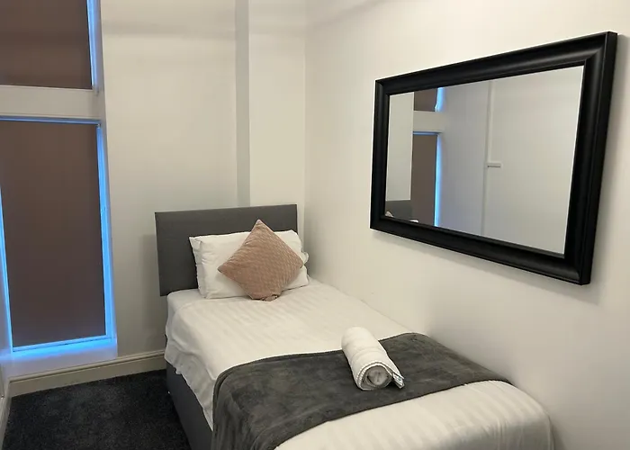 Sun Street Aparthotel