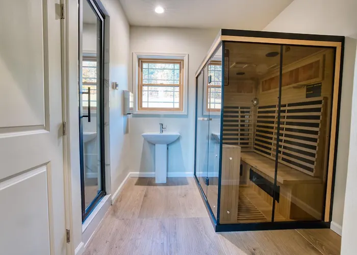 The Haues Windham - Spacious Suites, Gym, Mountain Views!