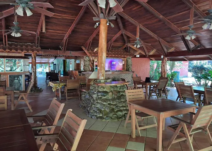 Lodge Barka Lounge