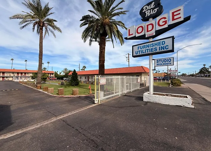Del Rio Hotel O Near Mesa Downtown