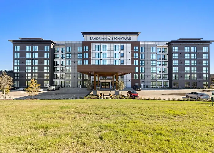 Sandman Signature Dallas Las Colinas & Suites