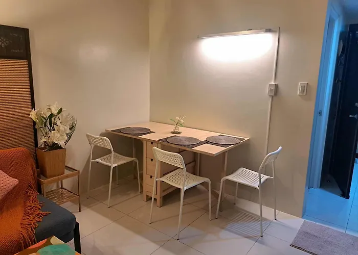 Sandstone Unit Brenthill Condo