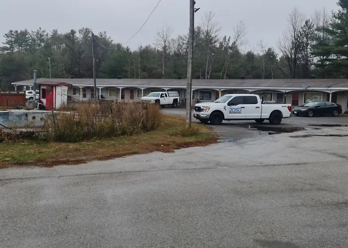 Skyways Motel