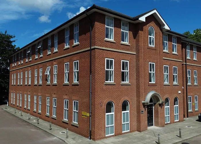 St James Court Aparthotel