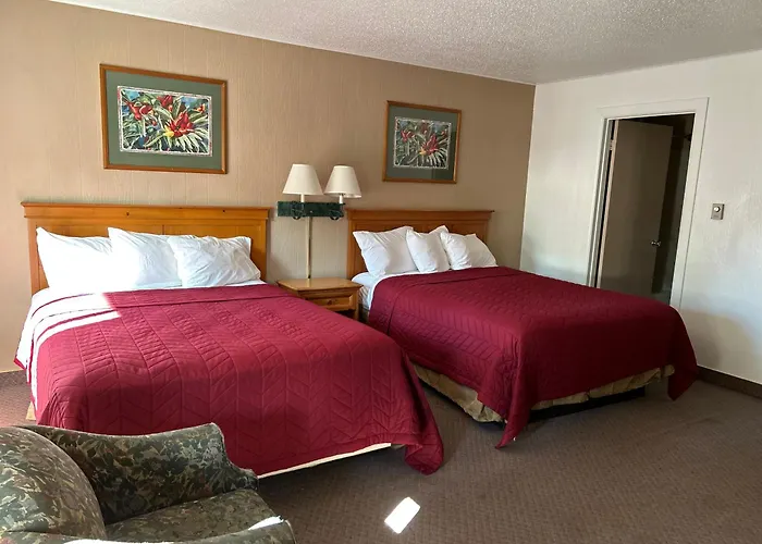 Redwood Arms Motel