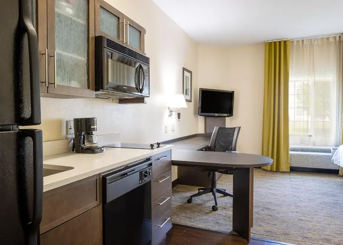 Candlewood Suites By Ihg