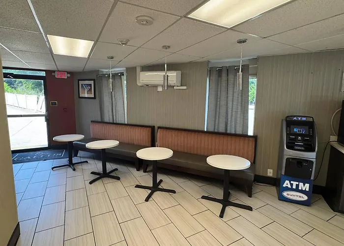 Gallus Stadium Park Inn, An Ascend Collection Hotel