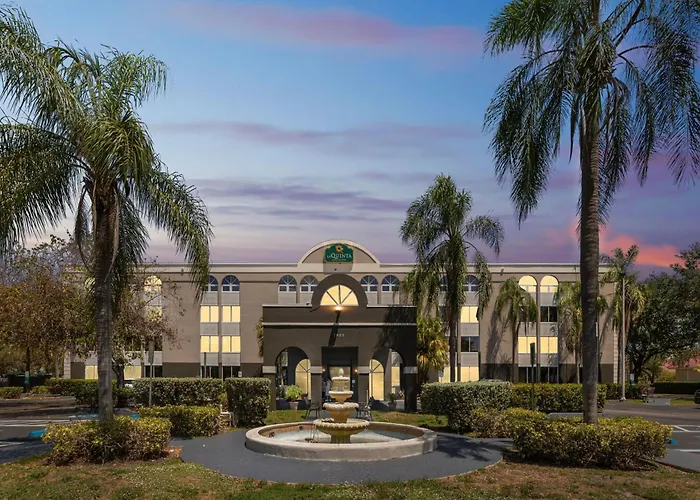 La Quinta By Wyndham Miami Lakes