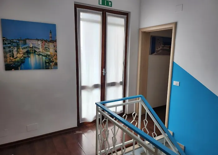 Blue Hotel
