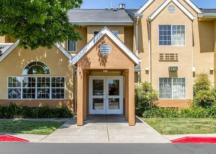 Quality Inn & Suites Santa Rosa South