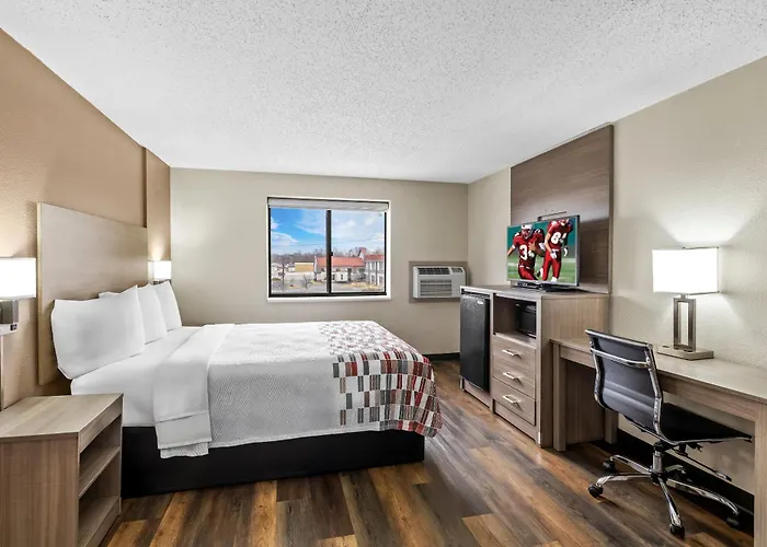 Red Roof Inn Ames