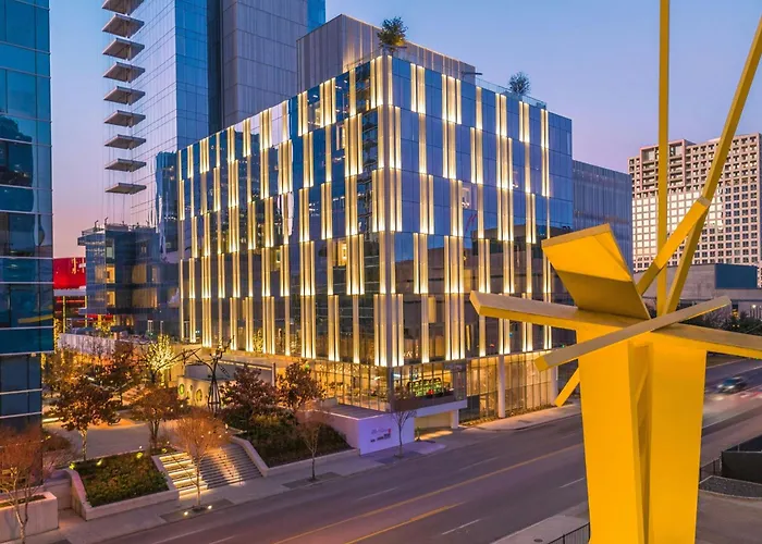 HALL Arts Hotel, Dallas, Autograph Collection