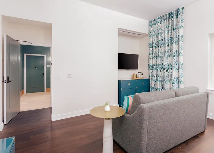 Lily Hall-A Boutique Hotel