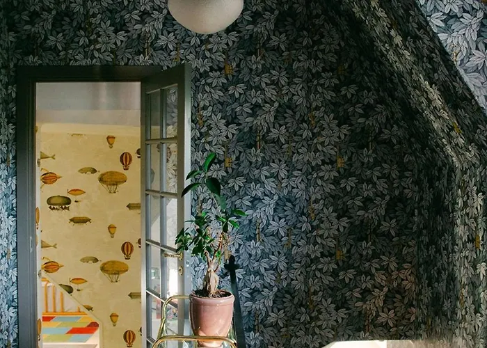 Revolverhotel