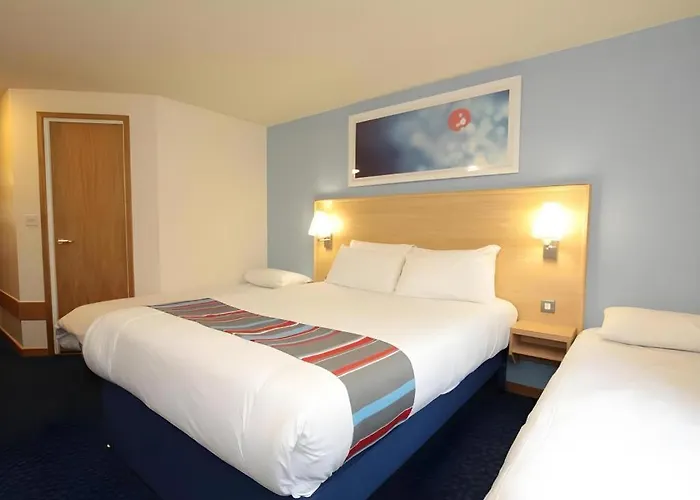 Travelodge Perth Broxden Junction