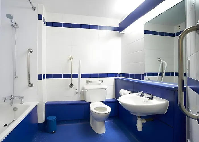 Travelodge Perth Broxden Junction