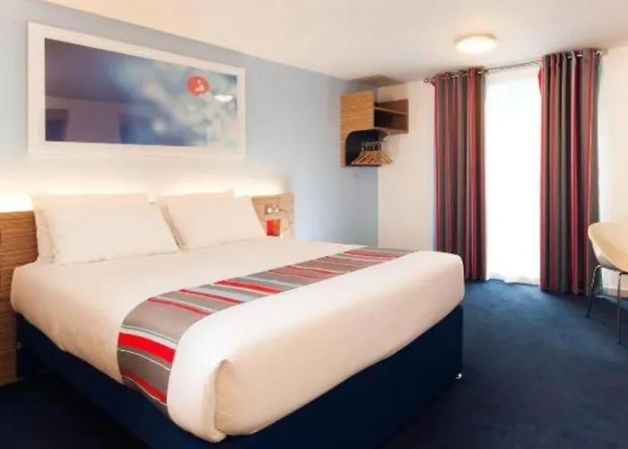 Travelodge Dundee Strathmore Avenue