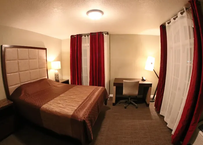 Santa Cruz Inn