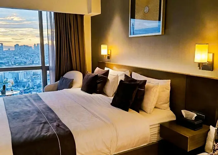Buena Lux Novotel Manila Hotel Residences Acqua