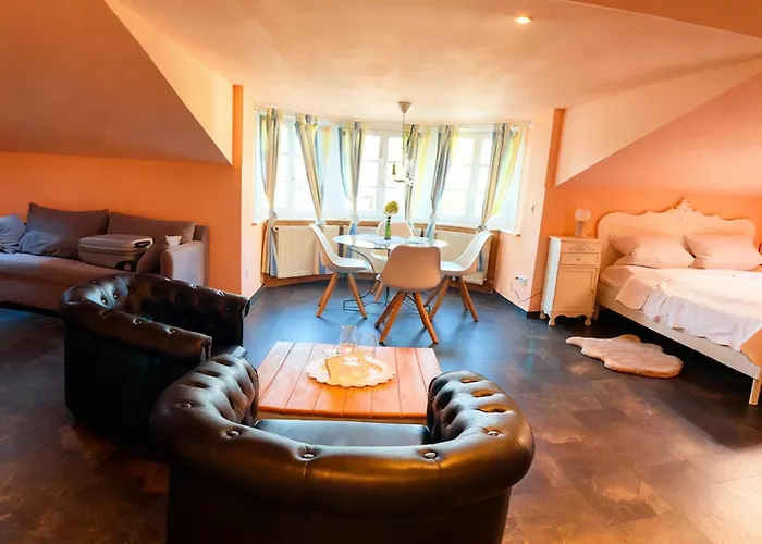 Weingut Mathis Apartment 1 Burgblick