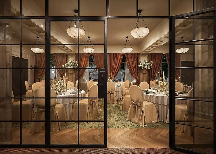 Savoy 1918, A Member Of Small Luxury s Of The World