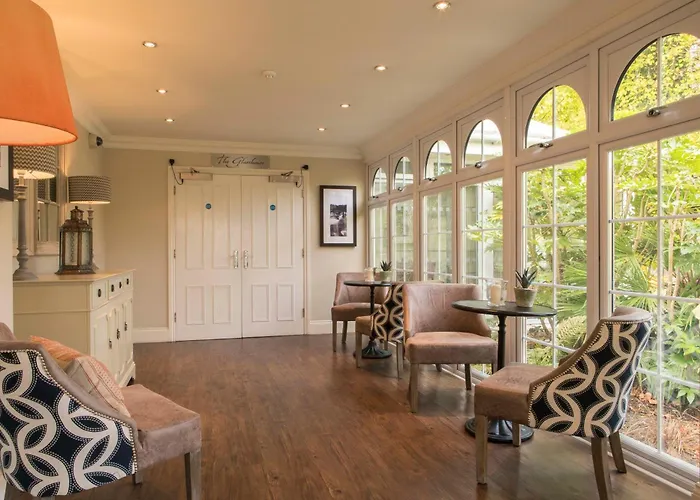 Forest Lodge Hotel