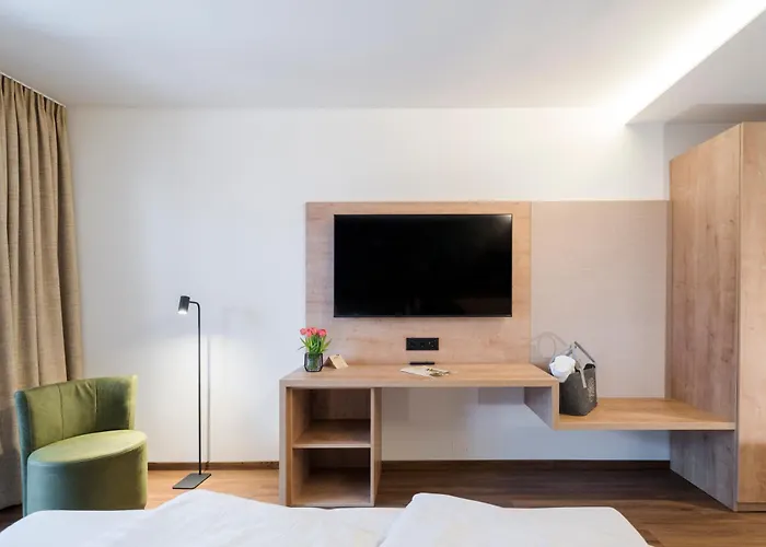 Familiengut Hotel Burgstaller Döbriach