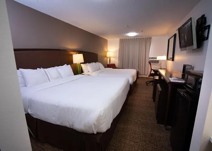 Alliance Hotel & Suites, A Howard Johnson By Wyndham